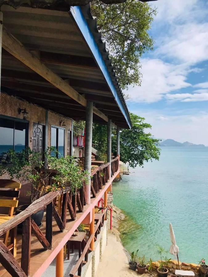 岩沙度假村 达叻府 外观 照片